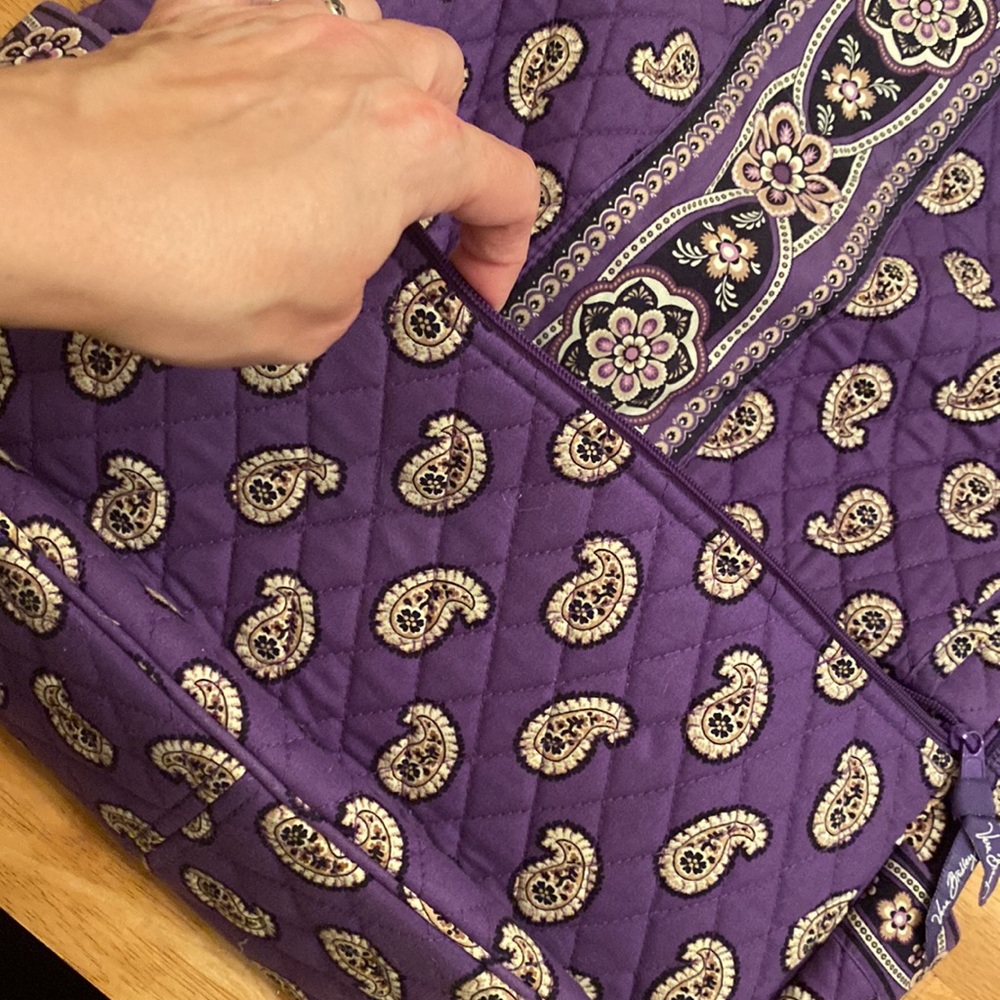 Vera Bradley messenger bag purple paisley design very nice lots of pockets nice - Picture 16 of 16